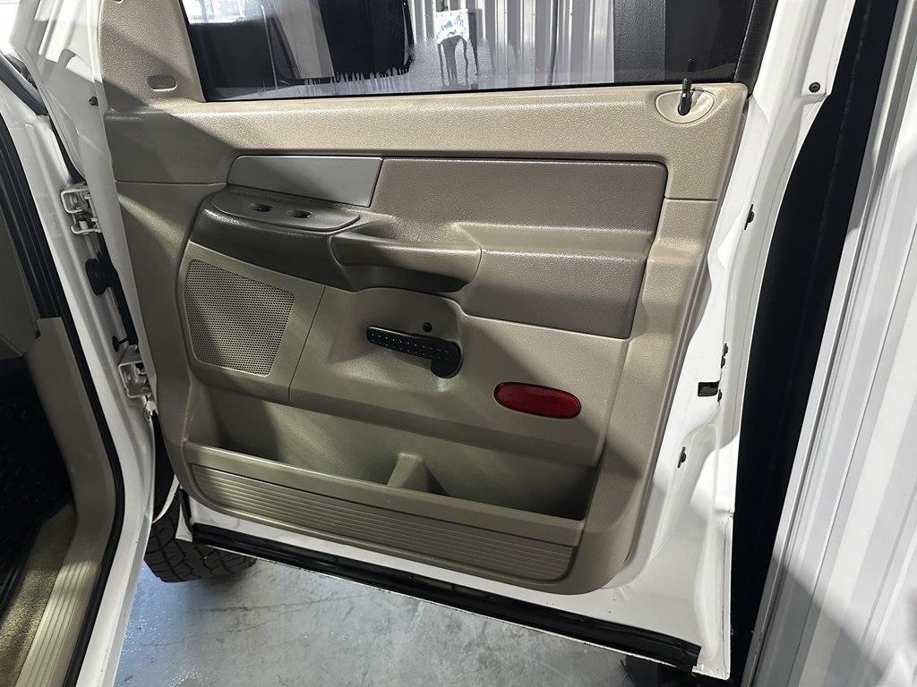 Dodge Ram 2500 ST Crew Cab SWB 4WD 2007