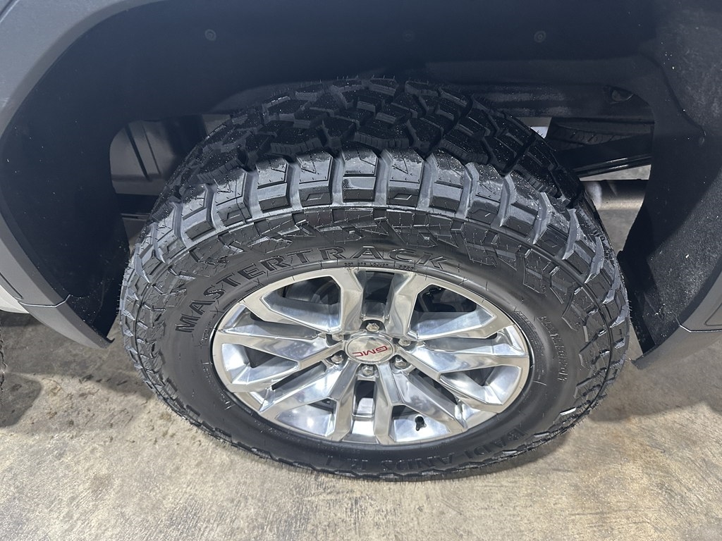 GMC Sierra 1500 4WD Crew Cab 147" SLT 2020