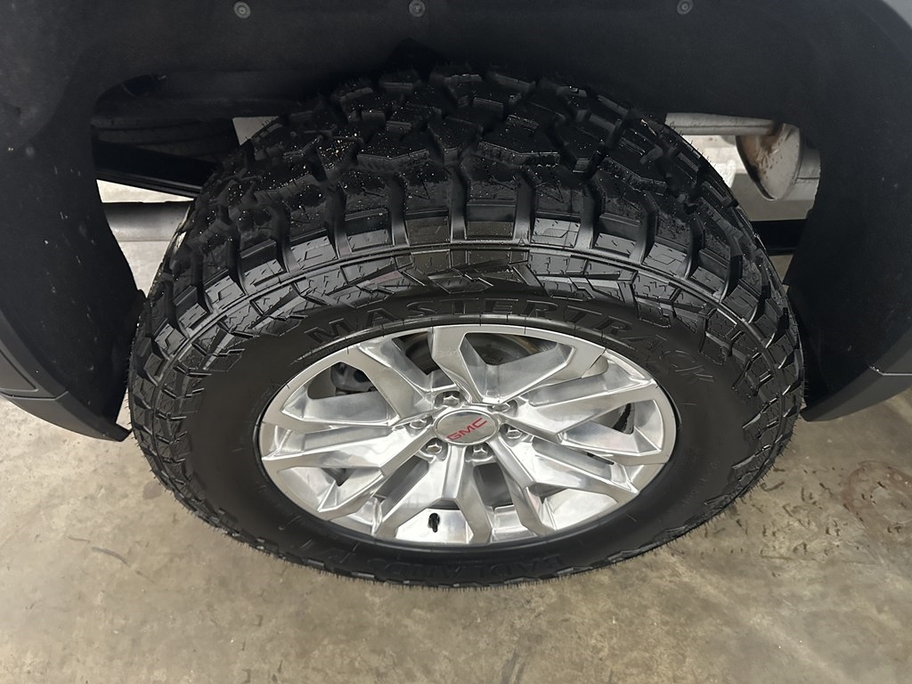 GMC Sierra 1500 4WD Crew Cab 147" SLT 2020