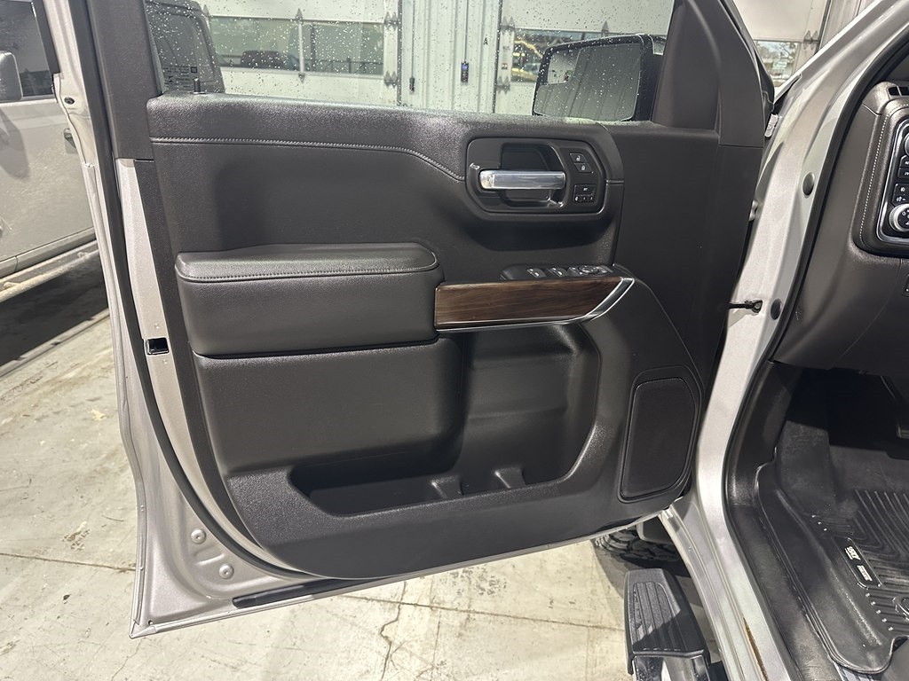 GMC Sierra 1500 4WD Crew Cab 147" SLT 2020