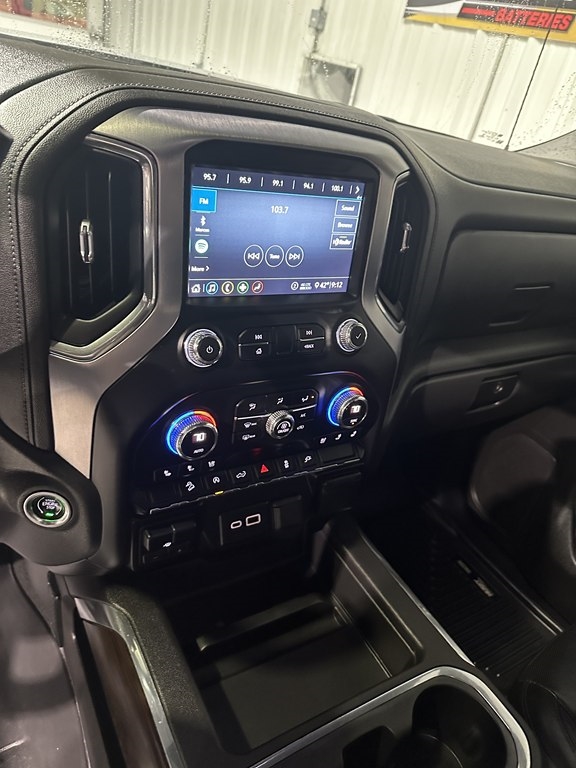 GMC Sierra 1500 4WD Crew Cab 147" SLT 2020