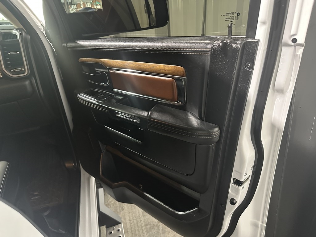 RAM 2500 Tradesman 4x4 Crew Cab 8' Box 2020 RAM 2500 Tradesman 4x4 Crew Cab 8' Box 2020