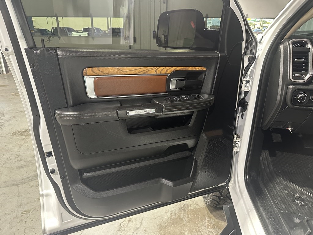 RAM 2500 Tradesman 4x4 Crew Cab 8' Box 2020 RAM 2500 Tradesman 4x4 Crew Cab 8' Box 2020