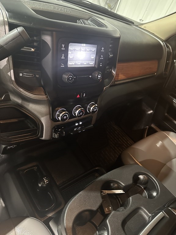 RAM 2500 Tradesman 4x4 Crew Cab 8' Box 2020 RAM 2500 Tradesman 4x4 Crew Cab 8' Box 2020