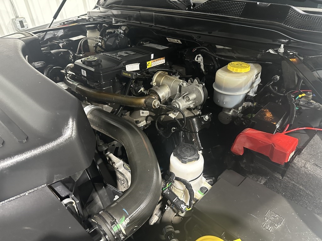 RAM 2500 Tradesman 4x4 Crew Cab 8' Box 2020 RAM 2500 Tradesman 4x4 Crew Cab 8' Box 2020