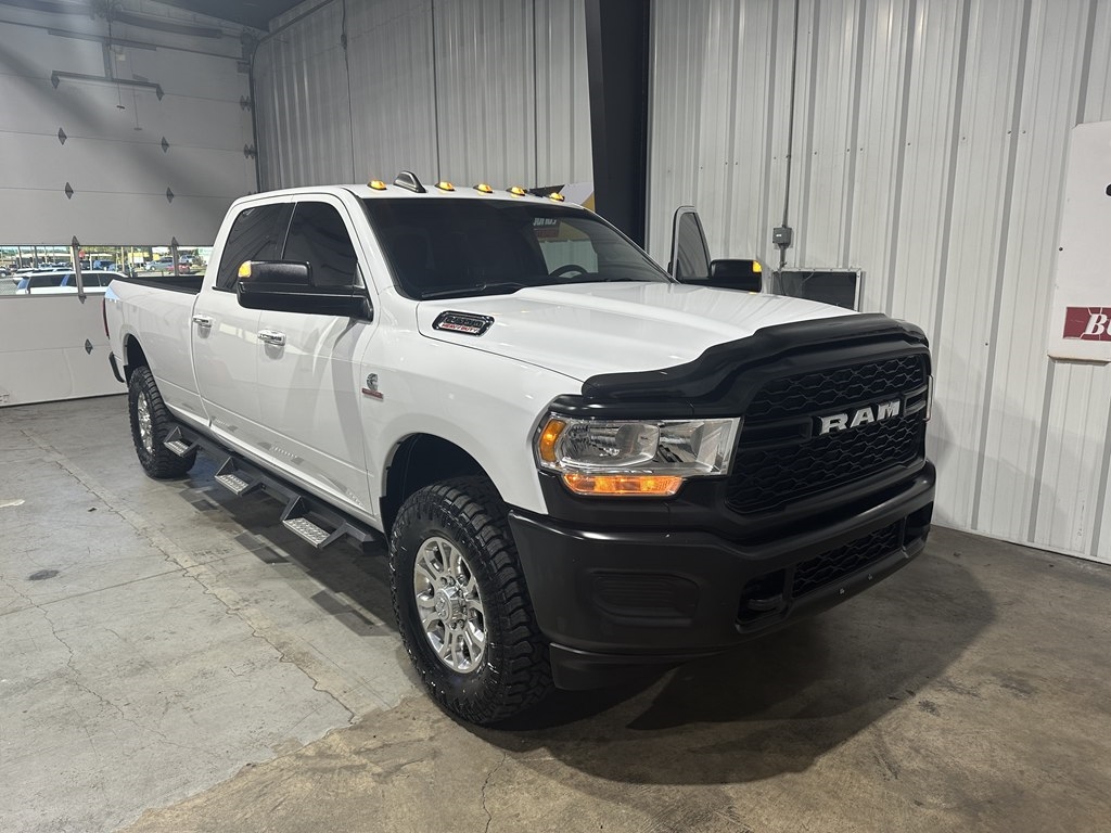 RAM 2500 Tradesman 4x4 Crew Cab 8' Box 2020 RAM 2500 Tradesman 4x4 Crew Cab 8' Box 2020