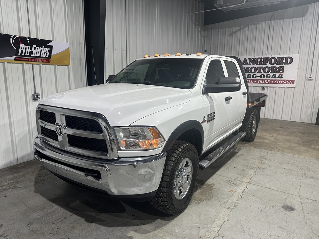 RAM 2500 Tradesman 4x4 Crew Cab 6'4" Box 2018