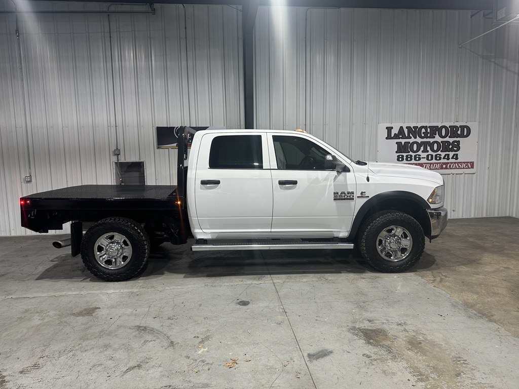 RAM 2500 Tradesman 4x4 Crew Cab 6'4" Box 2018