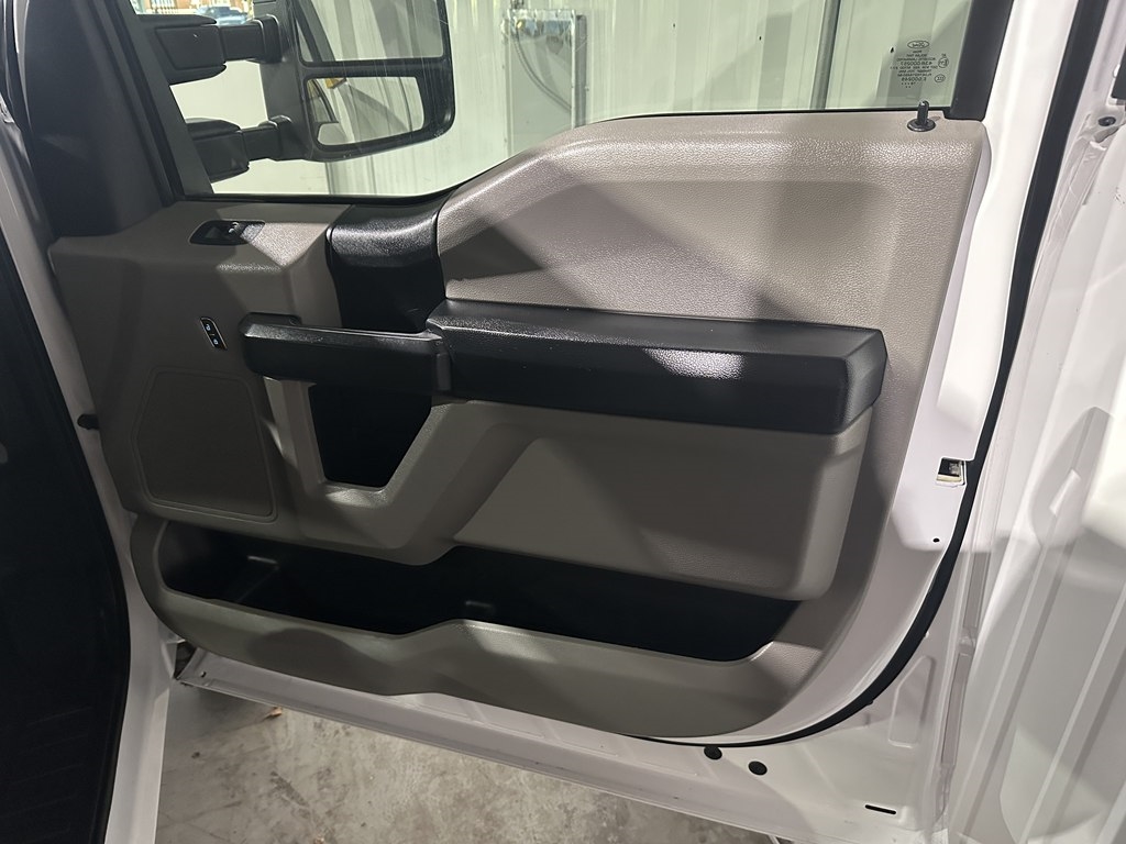 Ford Super Duty F-250 SRW XL 4WD Crew Cab 6.75' Box 2019