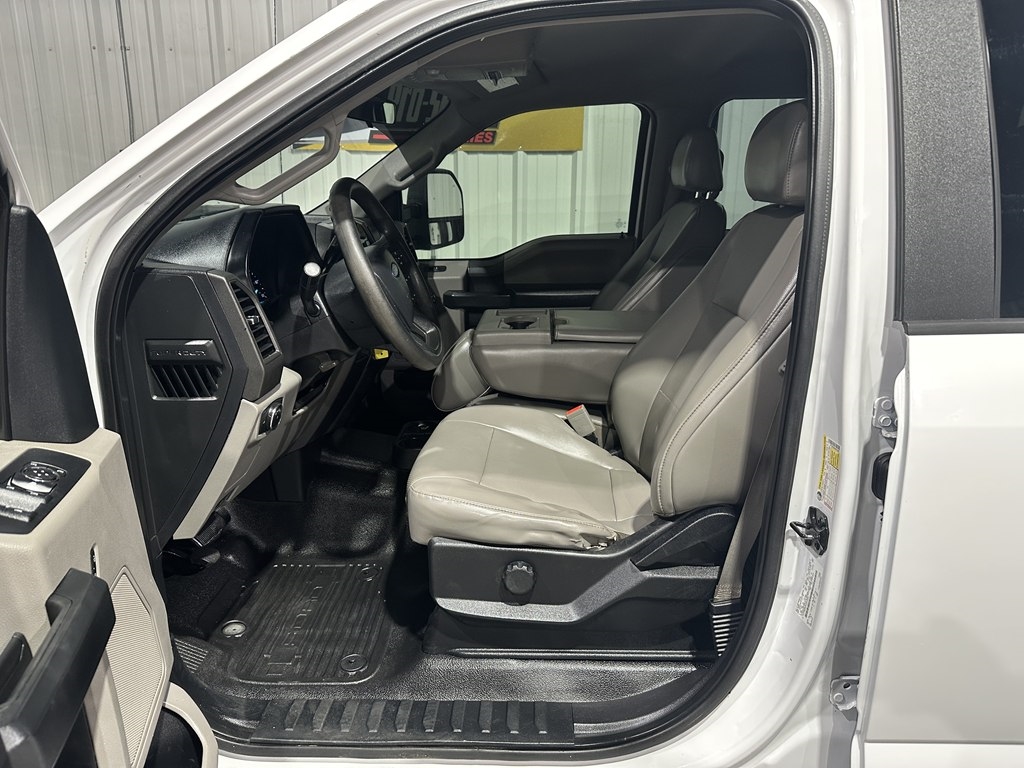 Ford Super Duty F-250 SRW XL 4WD Crew Cab 6.75' Box 2019