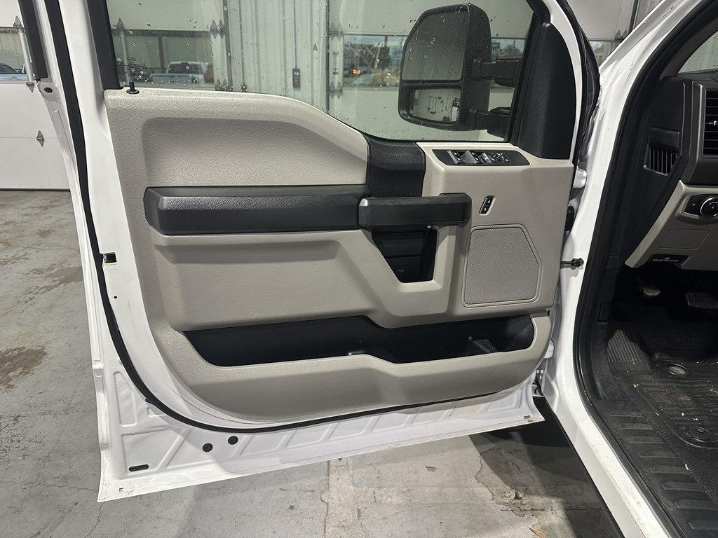 Ford Super Duty F-250 SRW XL 4WD Crew Cab 6.75' Box 2019