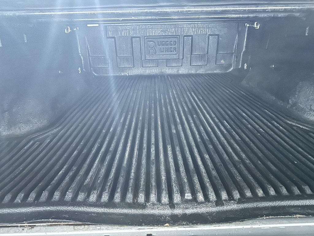 RAM 2500 SLT 4x4 Crew Cab 6'4" Box 2017