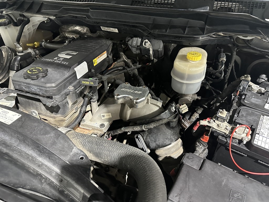 RAM 2500 SLT 4x4 Crew Cab 6'4" Box 2017