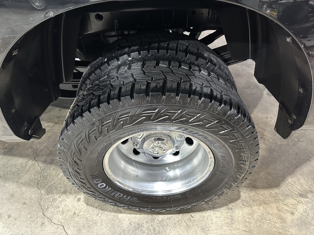 RAM 3500 Laramie 4x4 Crew Cab 8' Box 2019