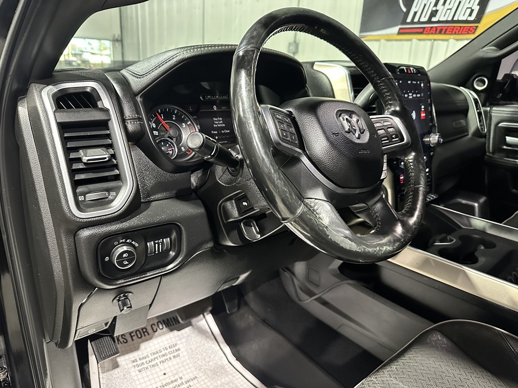 RAM 3500 Laramie 4x4 Crew Cab 8' Box 2019