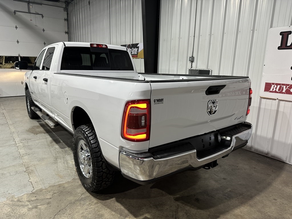 RAM 2500 Tradesman 4x4 Crew Cab 8' Box 2021