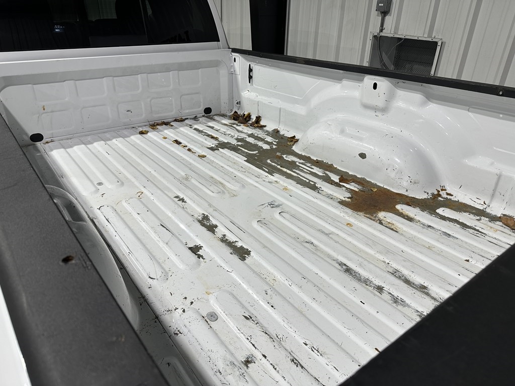 RAM 2500 Tradesman 4x4 Crew Cab 8' Box 2021