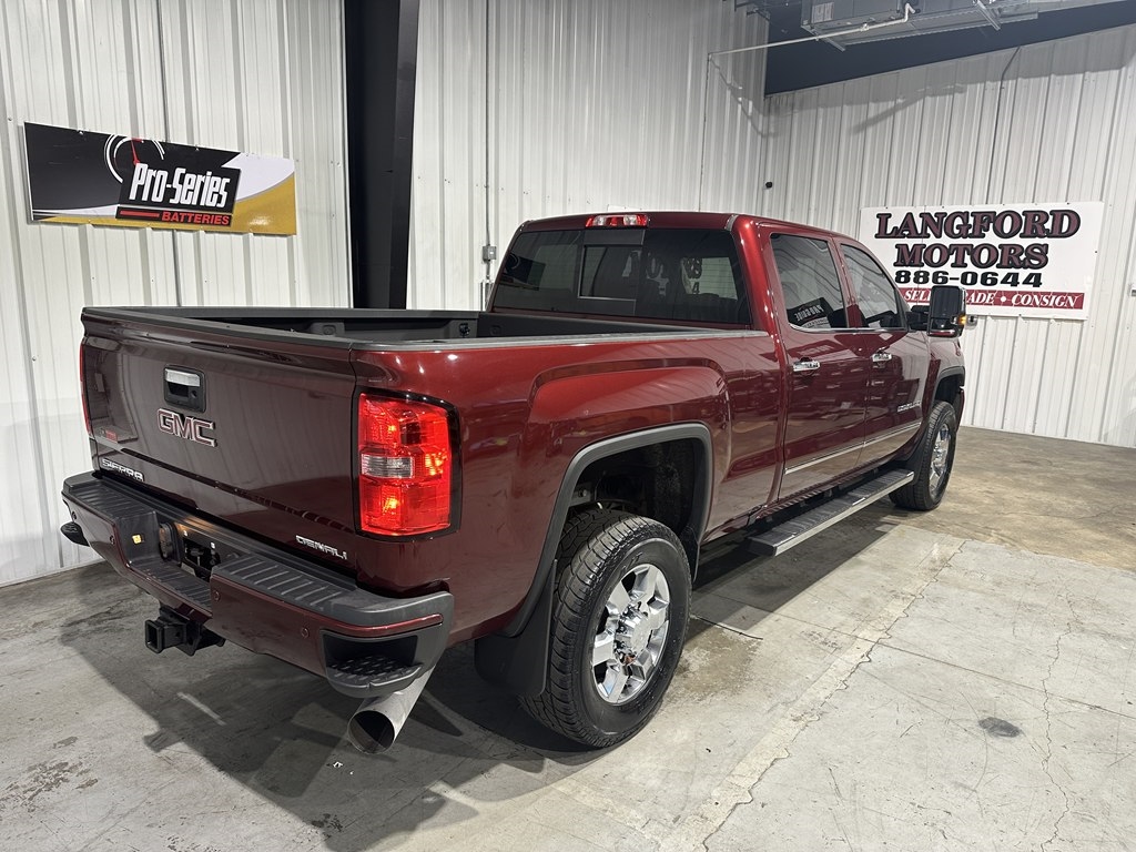 GMC Sierra 2500HD 4WD Crew Cab 153.7" Denali 2016