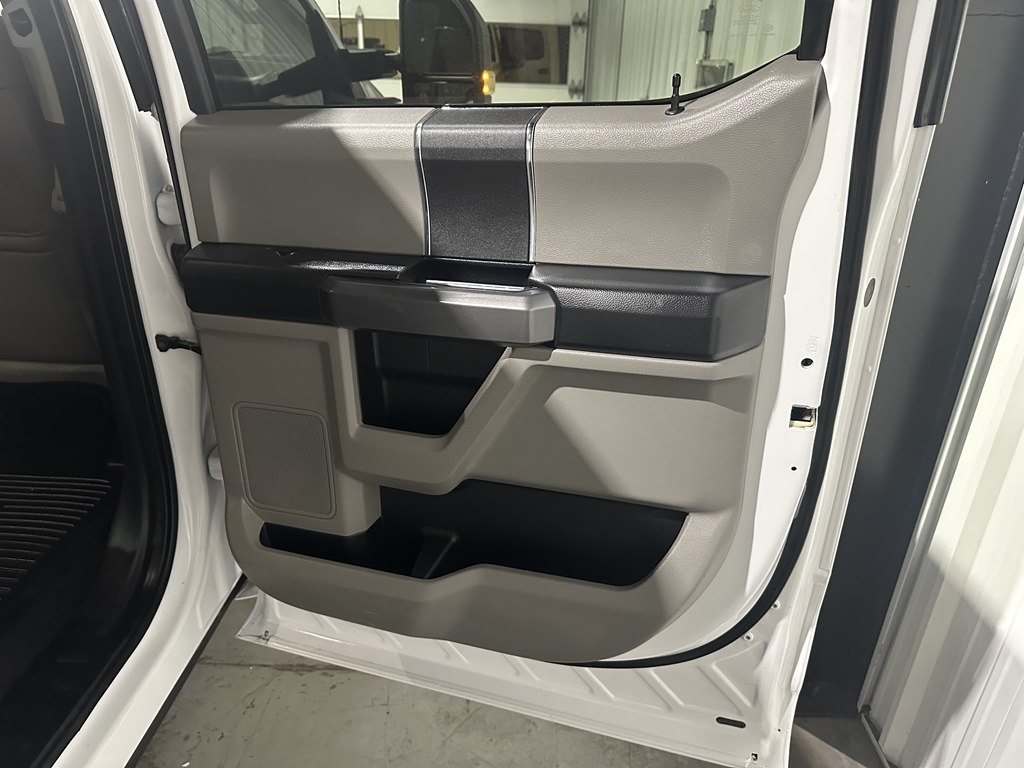 Ford Super Duty F-250 SRW XLT 4WD Crew Cab 6.75' Box 2019