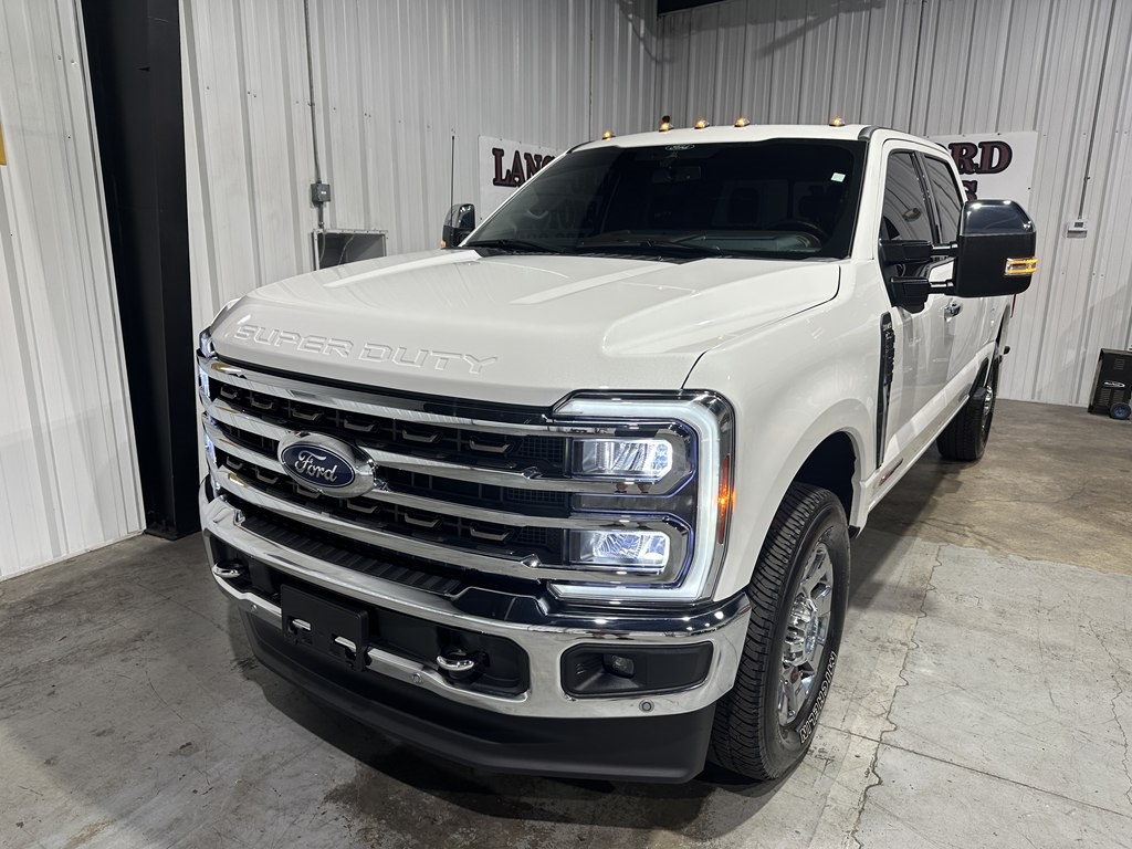 Ford Super Duty F-350 SRW King Ranch 4WD Crew Cab 6.75' Box 2024