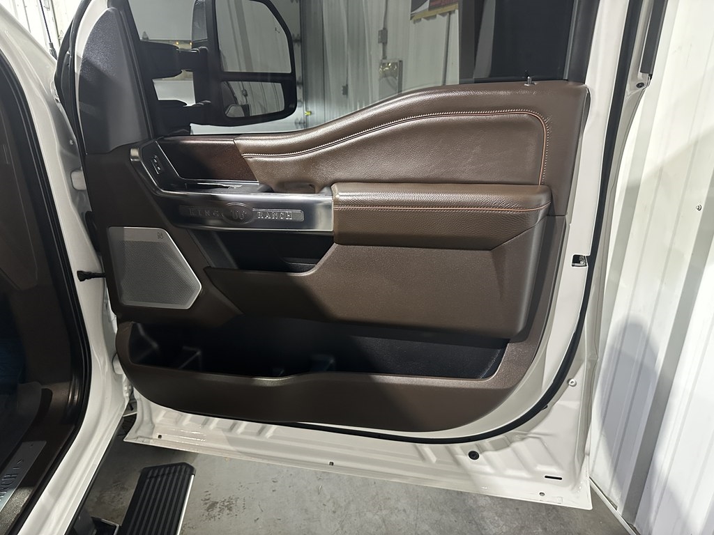 Ford Super Duty F-350 SRW King Ranch 4WD Crew Cab 6.75' Box 2024