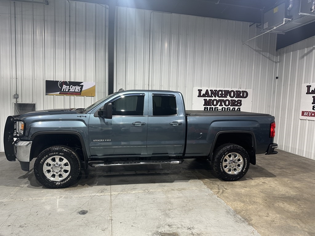 2015 GMC Sierra 2500HD 4WD Double Cab 144.2" SLE