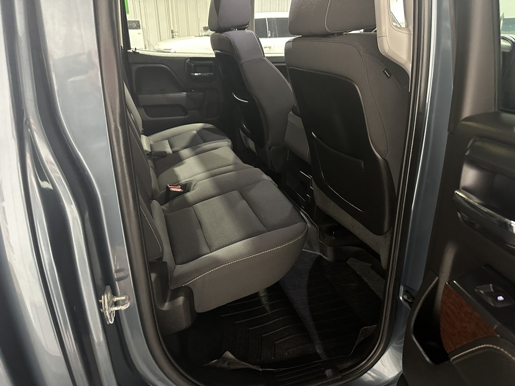 GMC Sierra 2500HD 4WD Double Cab 144.2" SLE 2015