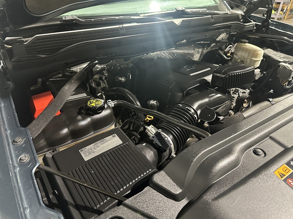 GMC Sierra 2500HD 4WD Double Cab 144.2" SLE 2015