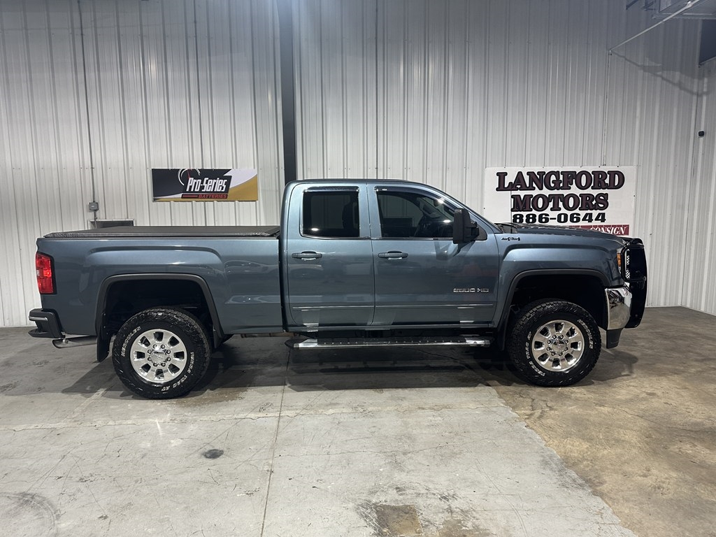 GMC Sierra 2500HD 4WD Double Cab 144.2" SLE 2015
