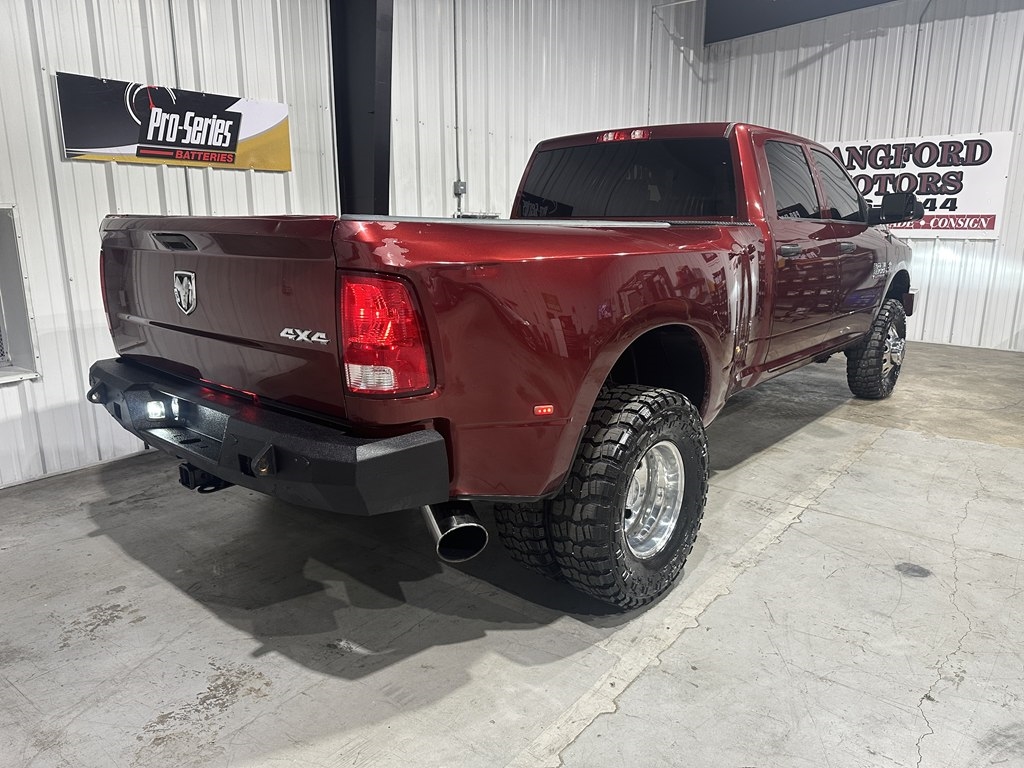 RAM 3500 Tradesman 4x4 Crew Cab 8' Box 2018
