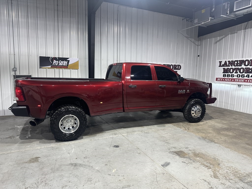 RAM 3500 Tradesman 4x4 Crew Cab 8' Box 2018