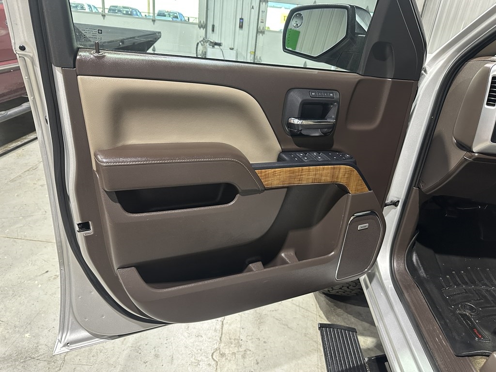 GMC Sierra 1500 4WD Crew Cab 143.5" SLT 2015