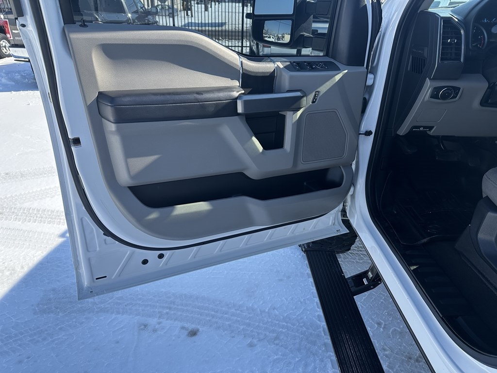 Ford Super Duty F-250 SRW XLT 4WD Crew Cab 6.75' Box 2021