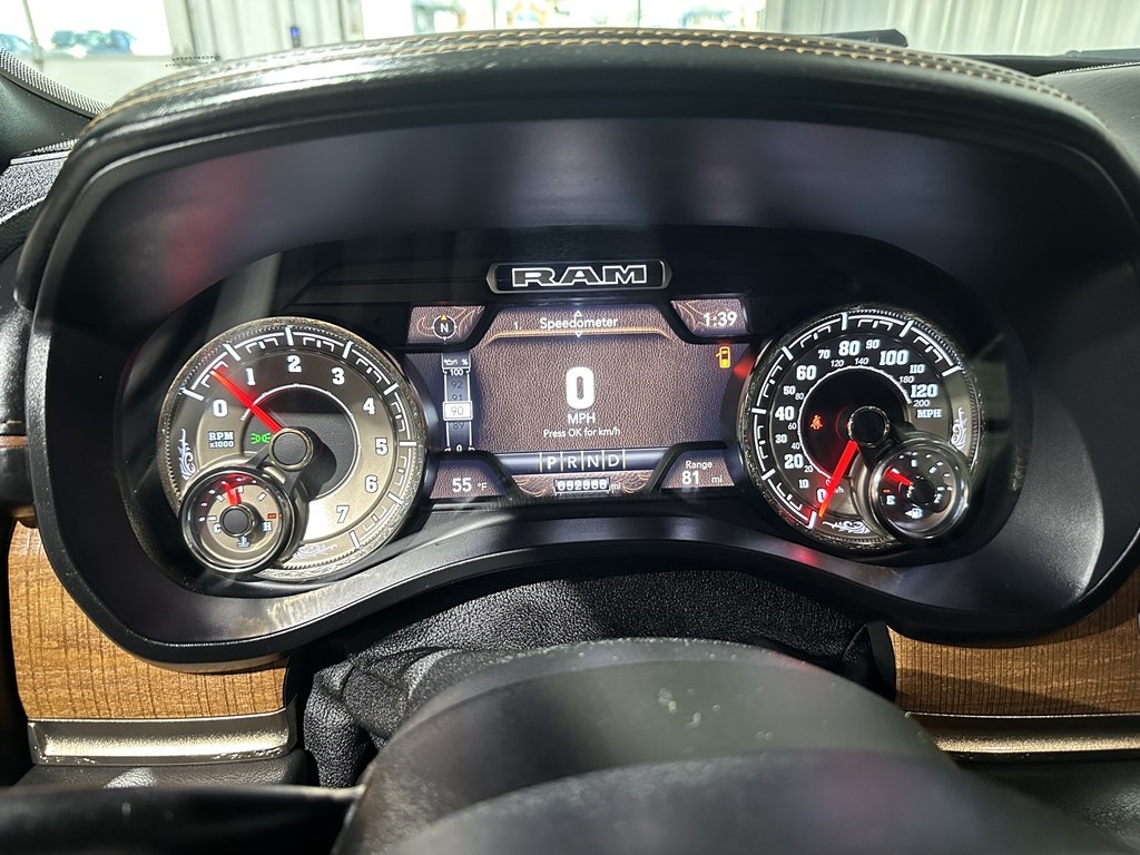 RAM 1500 Longhorn 4x4 Crew Cab 5'7" Box 2022