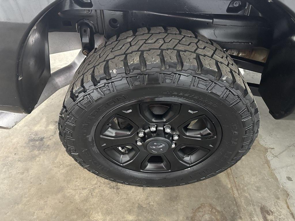 RAM 2500 Tradesman 4x2 Crew Cab 6'4" Box 2018