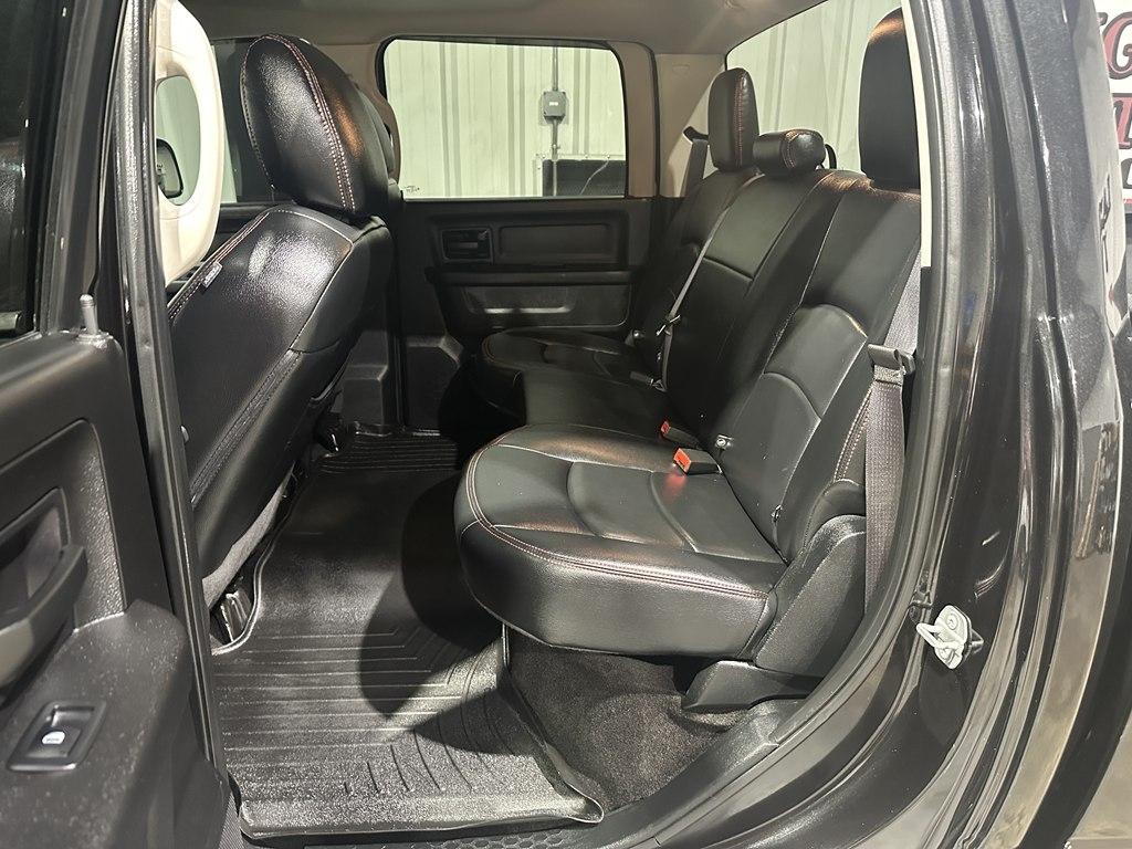 RAM 2500 Tradesman 4x2 Crew Cab 6'4" Box 2018