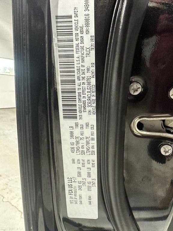 RAM 2500 Tradesman 4x2 Crew Cab 6'4" Box 2018