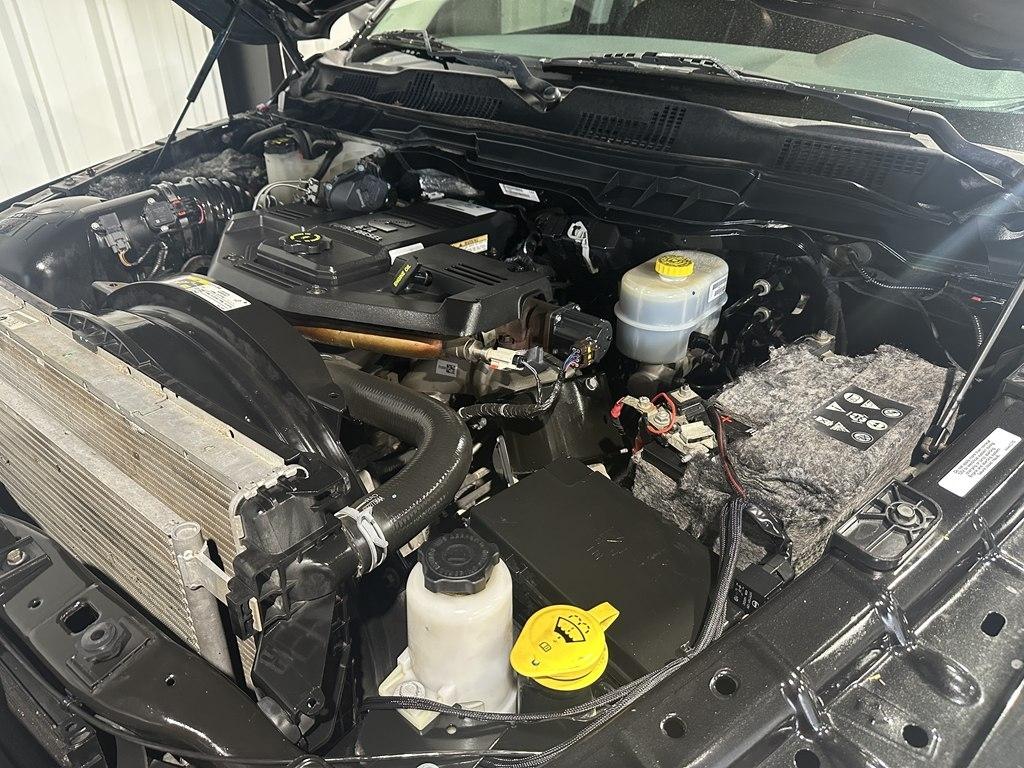 RAM 2500 Tradesman 4x2 Crew Cab 6'4" Box 2018