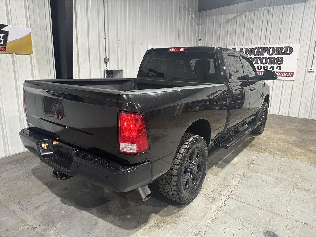 RAM 2500 Tradesman 4x2 Crew Cab 6'4" Box 2018