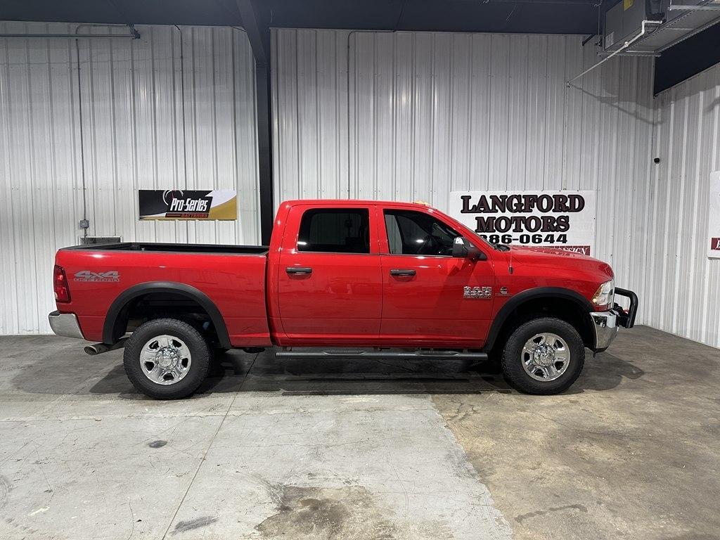 RAM 2500 Tradesman 4x4 Crew Cab 6'4" Box 2018