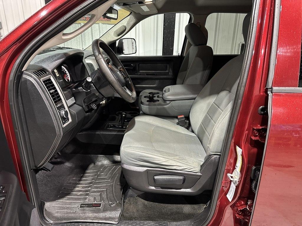 RAM 3500 4WD Crew Cab 169" Tradesman 2016