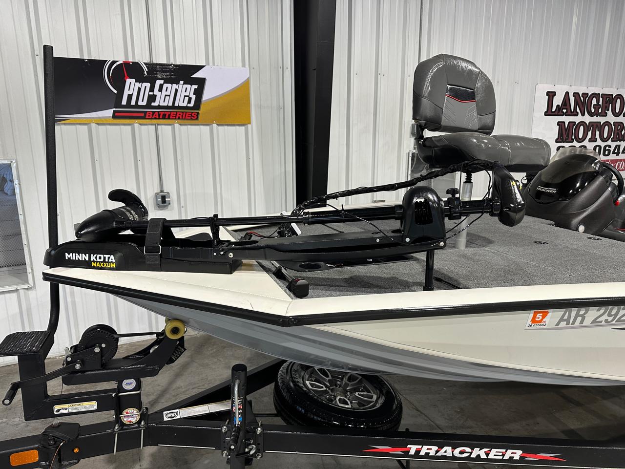 Tracker Pro Team 195 TXW  2023