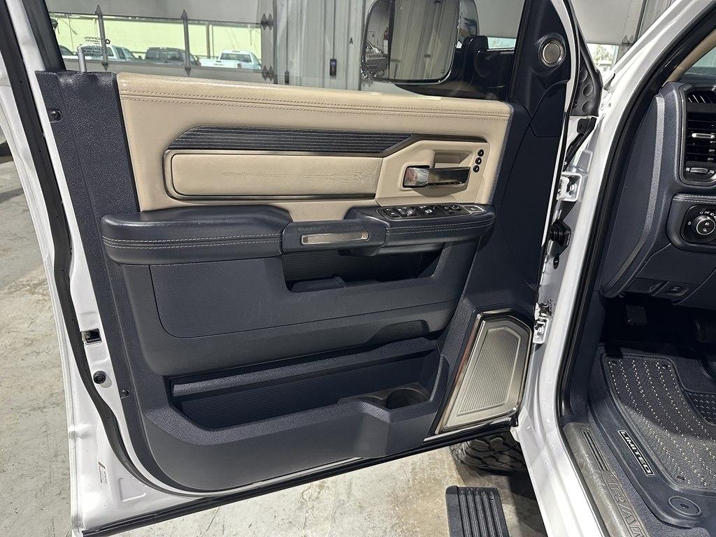 RAM 2500 Limited 4x4 Mega Cab 6'4" Box 2021