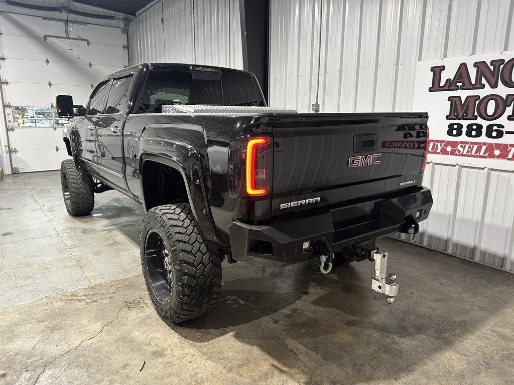 GMC Sierra 2500HD 4WD Crew Cab 153.7" Denali 2017