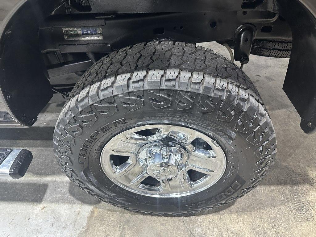 RAM 2500 Tradesman 4x4 Crew Cab 6'4" Box 2017