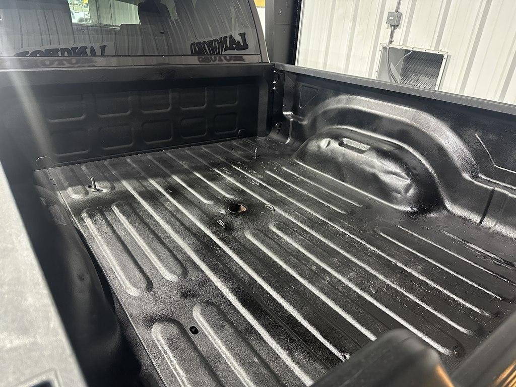 RAM 2500 Tradesman 4x4 Crew Cab 6'4" Box 2017