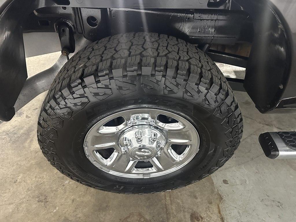 RAM 2500 Tradesman 4x4 Crew Cab 6'4" Box 2017