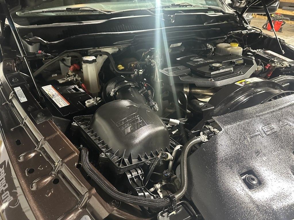 RAM 2500 Tradesman 4x4 Crew Cab 6'4" Box 2017