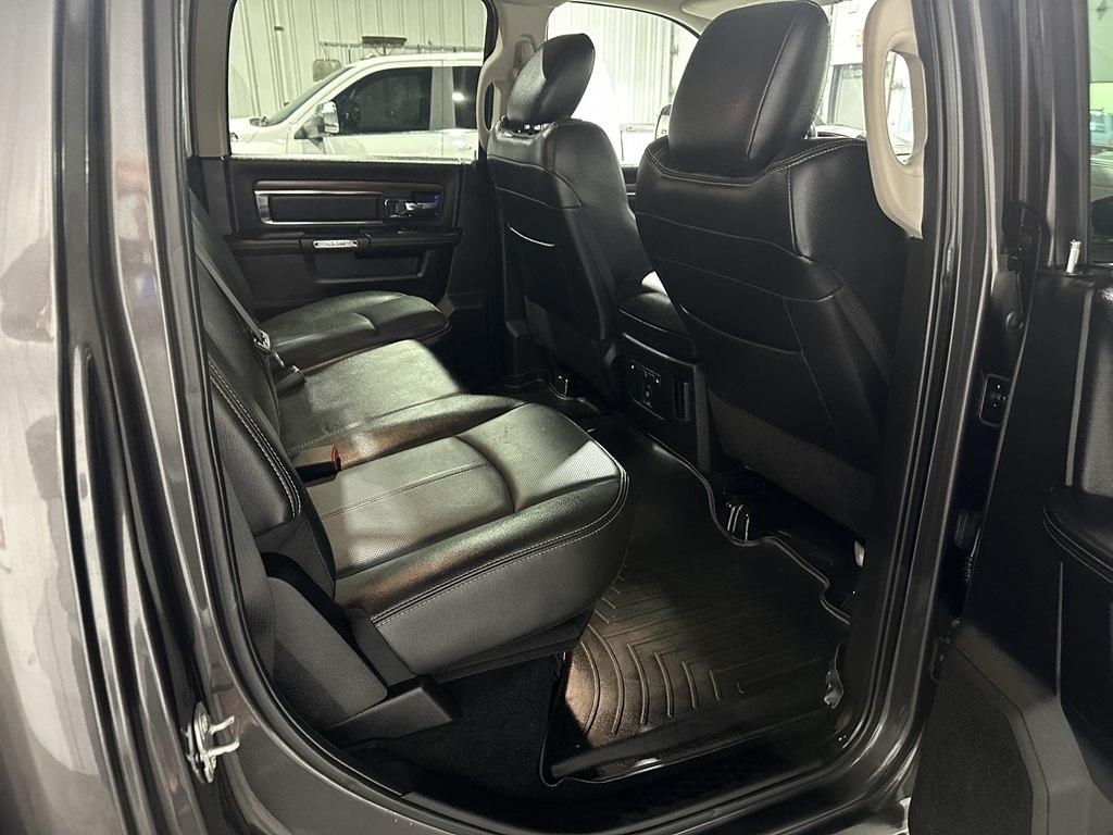 RAM 3500 Laramie 4x4 Crew Cab 8' Box 2018