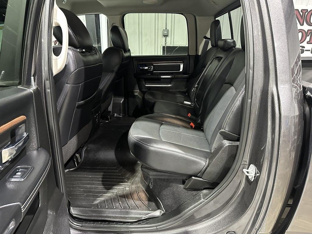 RAM 3500 Laramie 4x4 Crew Cab 8' Box 2018